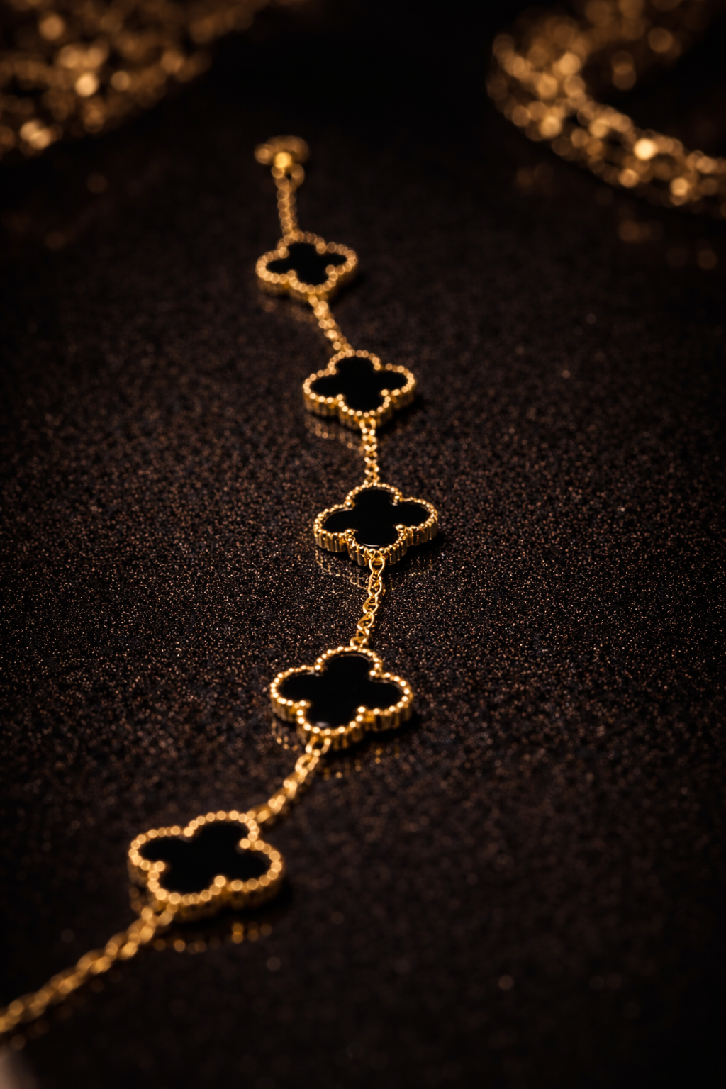 Bracelet Trèfle Noir Doré