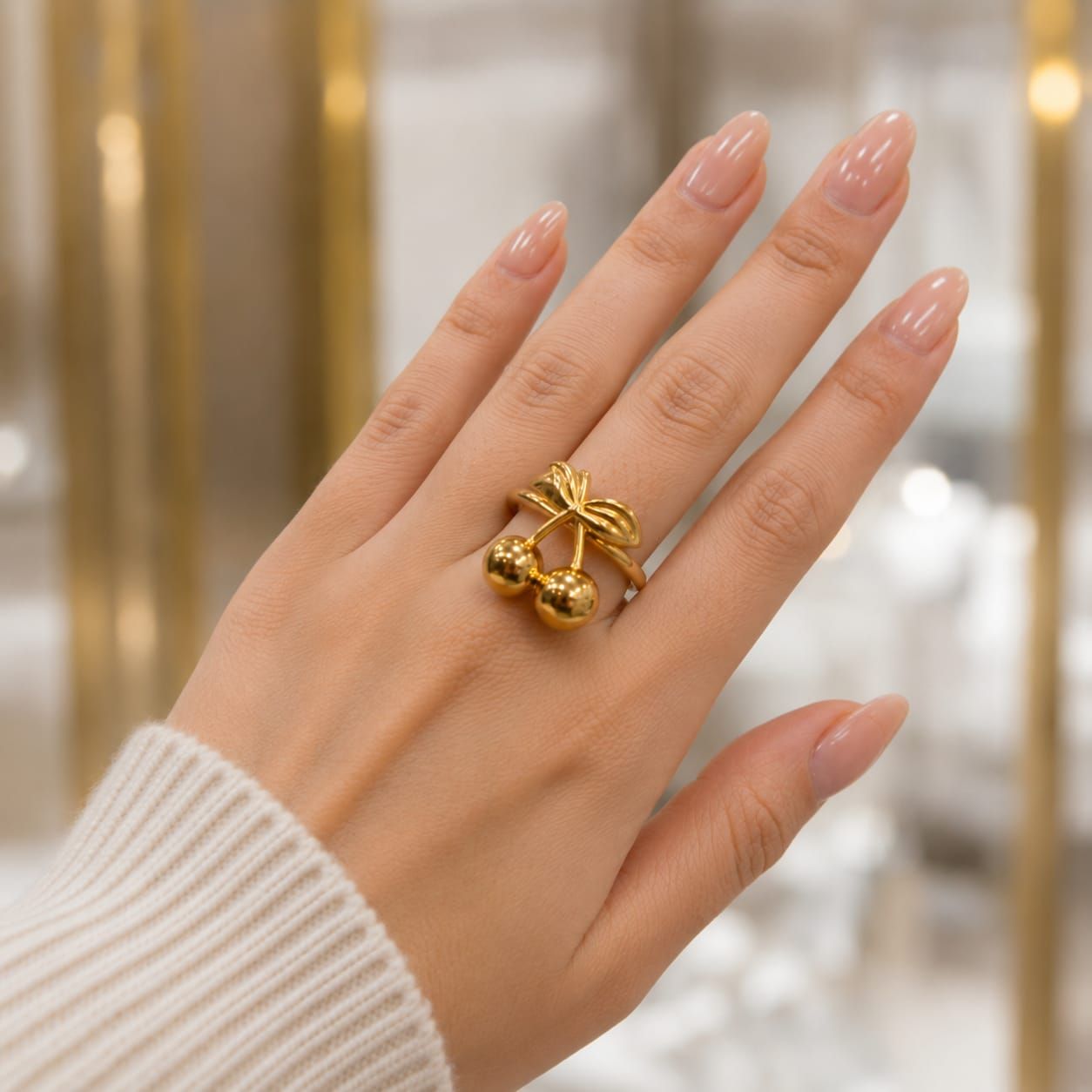 Bague Cerise Dorée Élégante