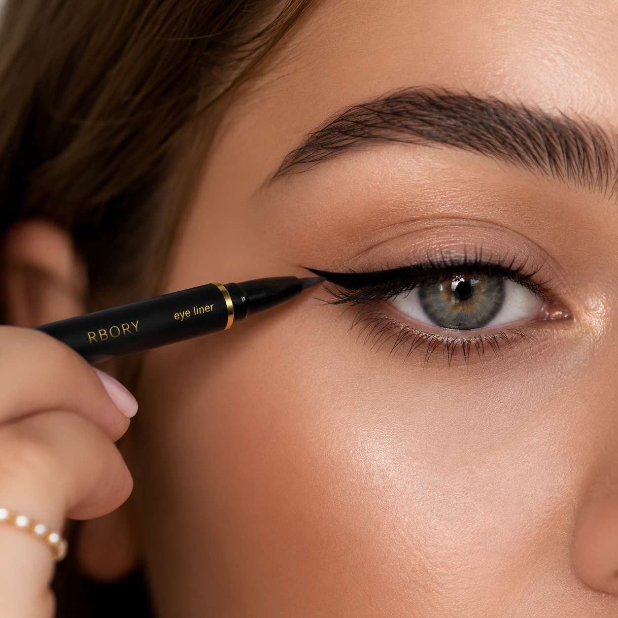 Crayon Eye-Liner Précision RBORY