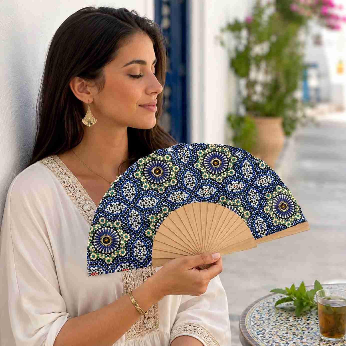 Éventail Pliable Motif Zellige Marocain