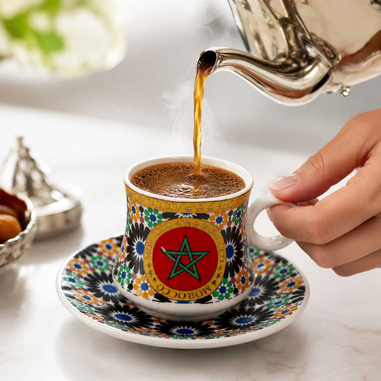 Tasse à Expresso Marocaine en Céramique avec Soucoupe (2 pcs)