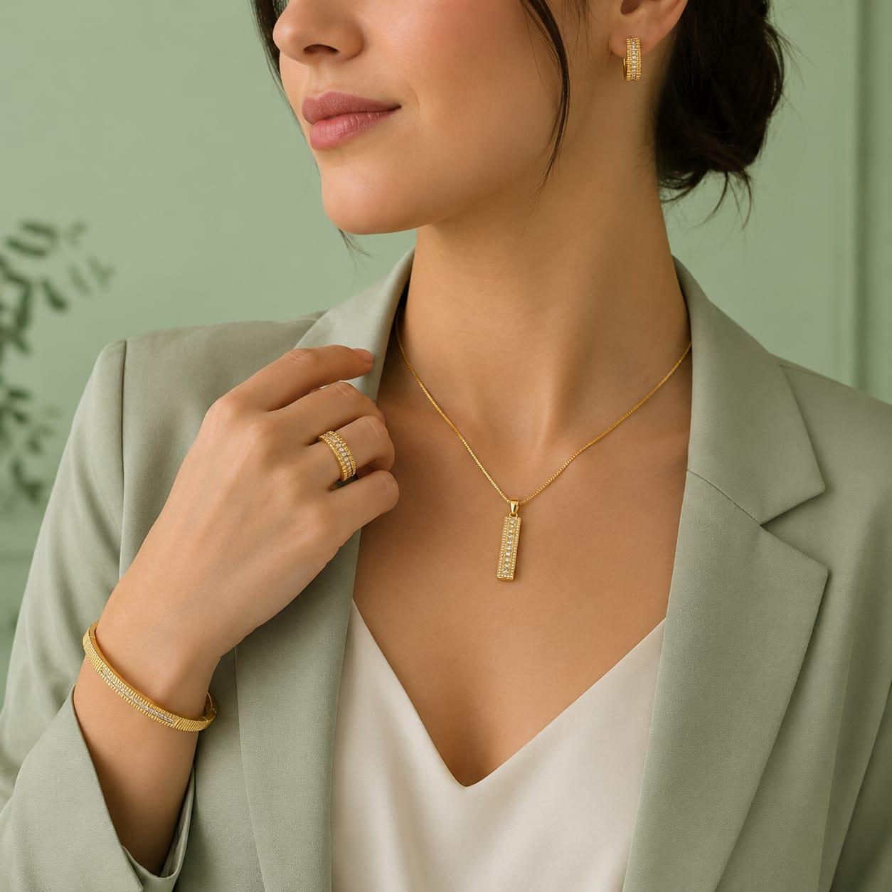 Ensemble de Bijoux Doré Luxe à Motif Barre Cristallisée (5 pcs)